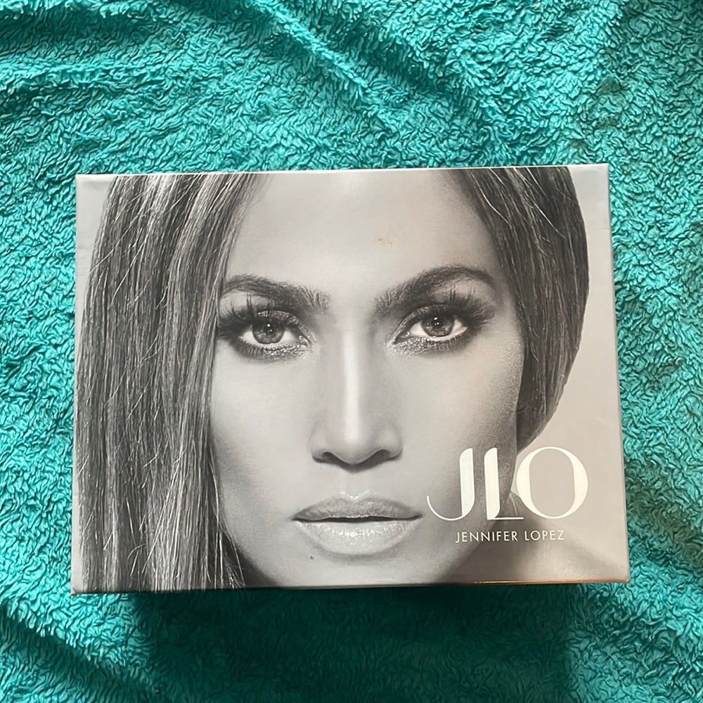 Jennifer Lopez Brand Size 8 sneakers